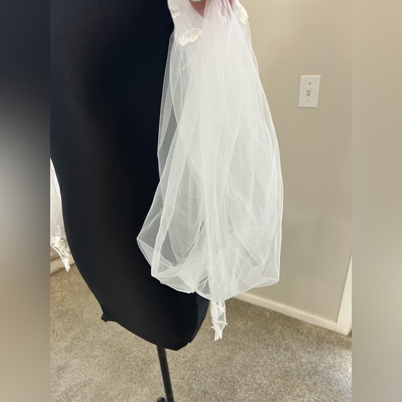 BoHo billowy tulle bridal gown sleeves detachable - Picture 1 of 5